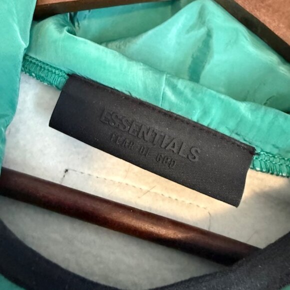 Essentials - Fear of God Hoody - Picture 3 of 5